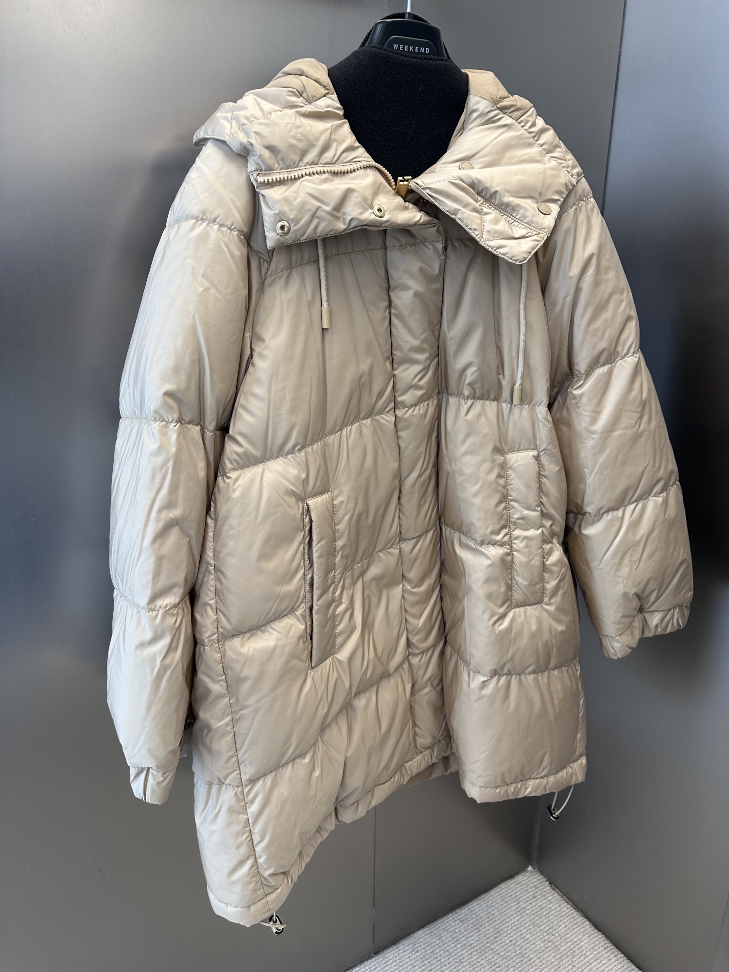 Weekend Max Mara Long-sleeved Cotton-padded Jacket In Black