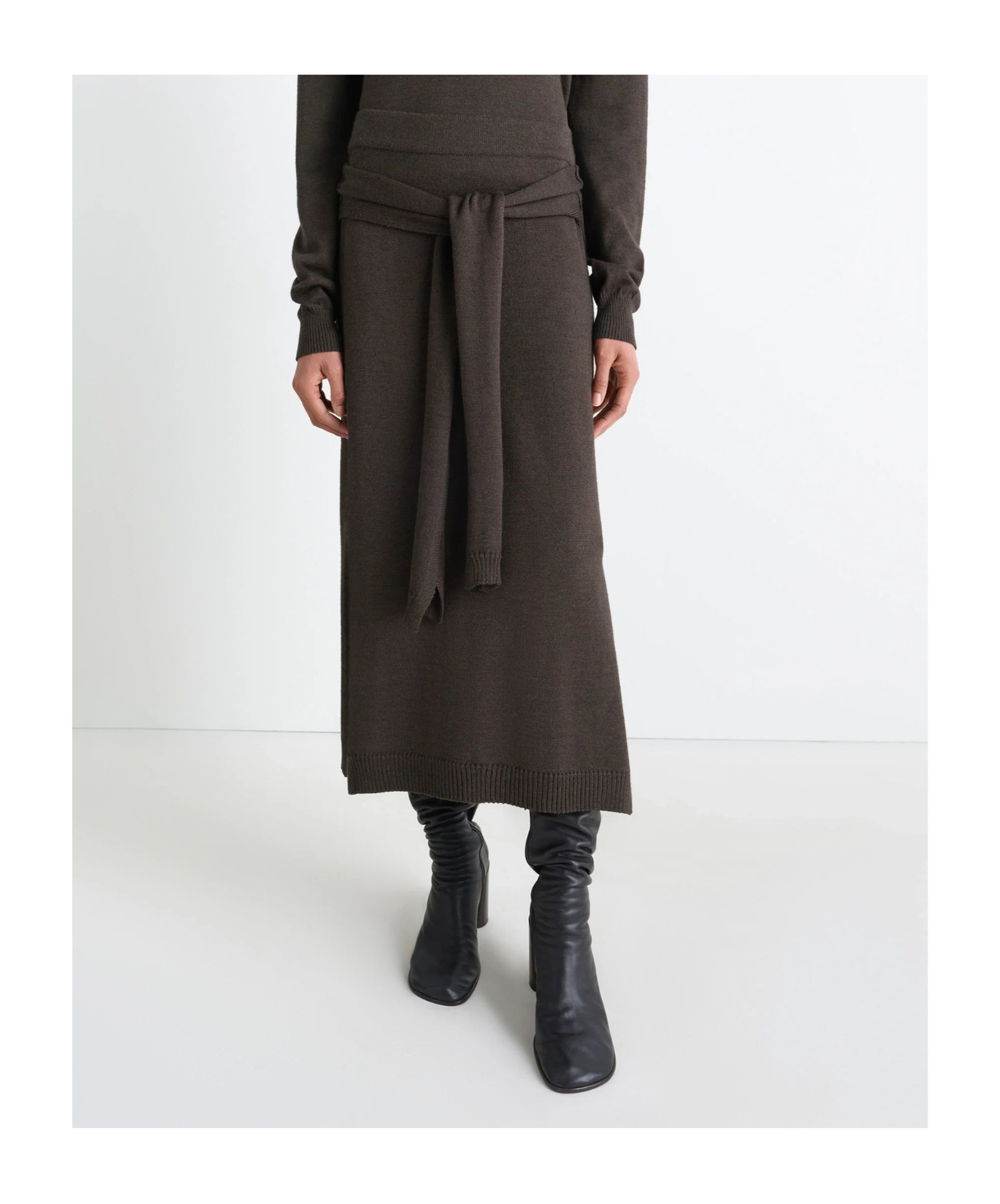 Lemaire Tie-detail Ribbed Midi Skirt In Black
