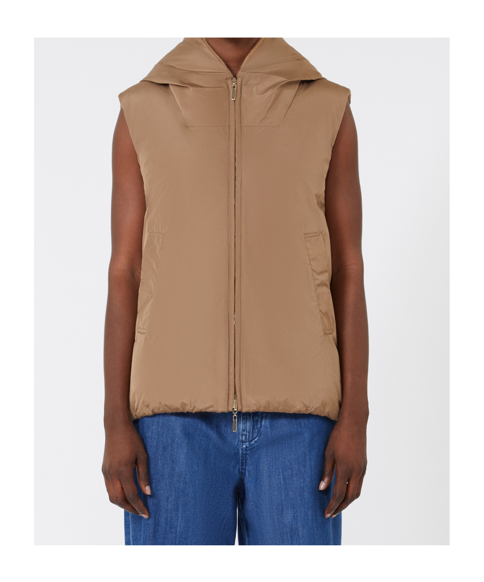 Max Mara Waterproof Taffeta Double-faced Quilted Vest In Brown