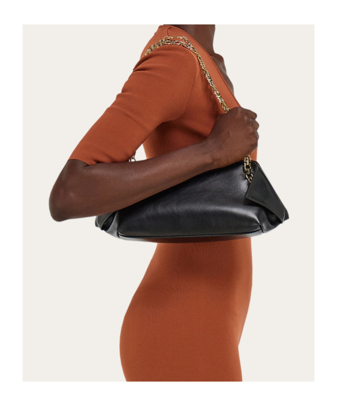 Ferragamo Folded Shoulder Bag In Black