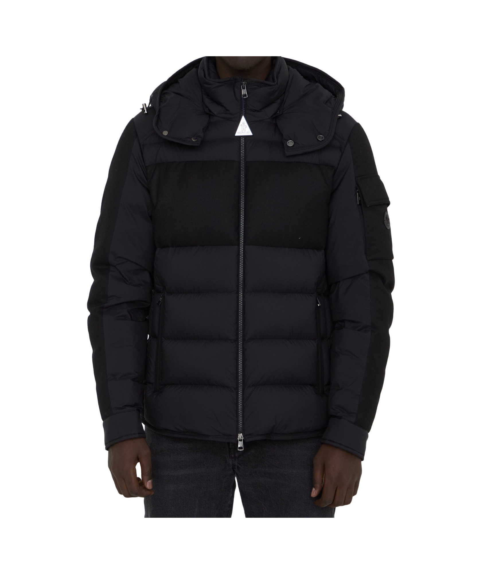 Moncler Barbustel Short Down Jacket In Black