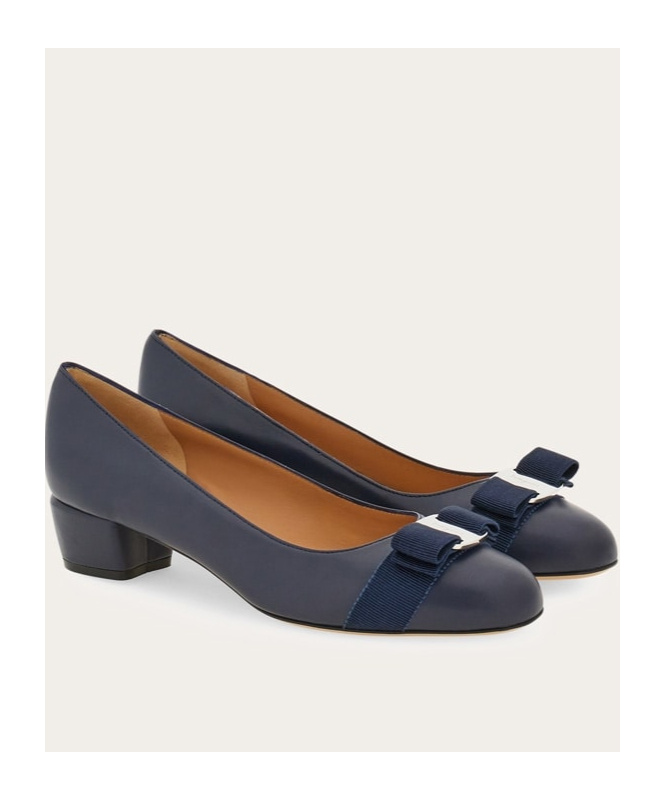 Shop Ferragamo Round Head High Heels In Black