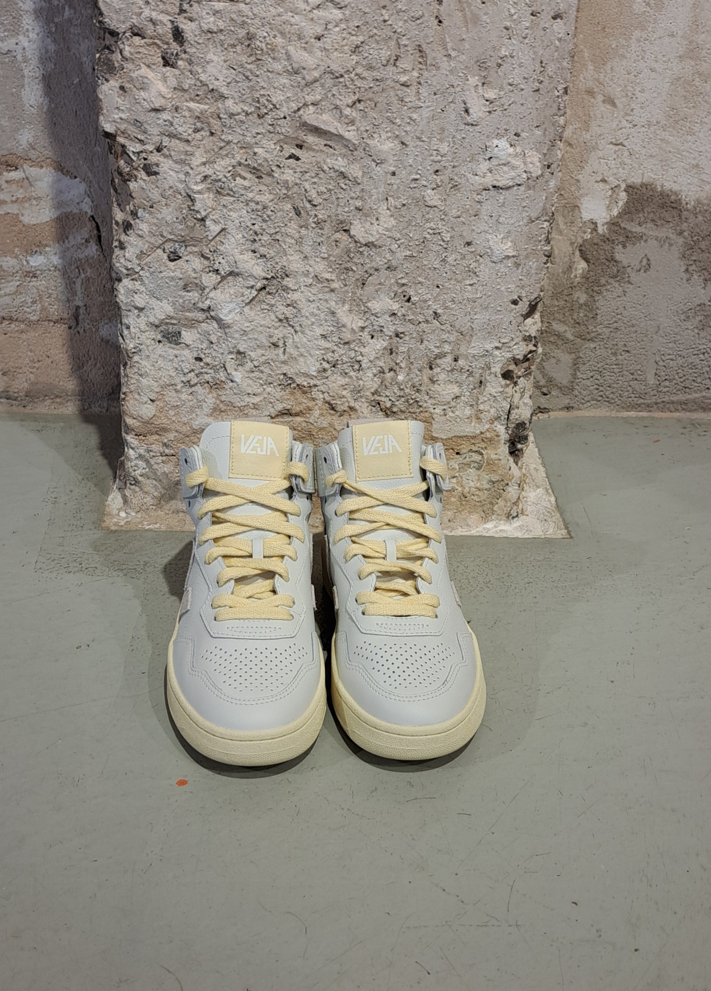 Veja V-95 O. T. Leather Sneaker In Gray