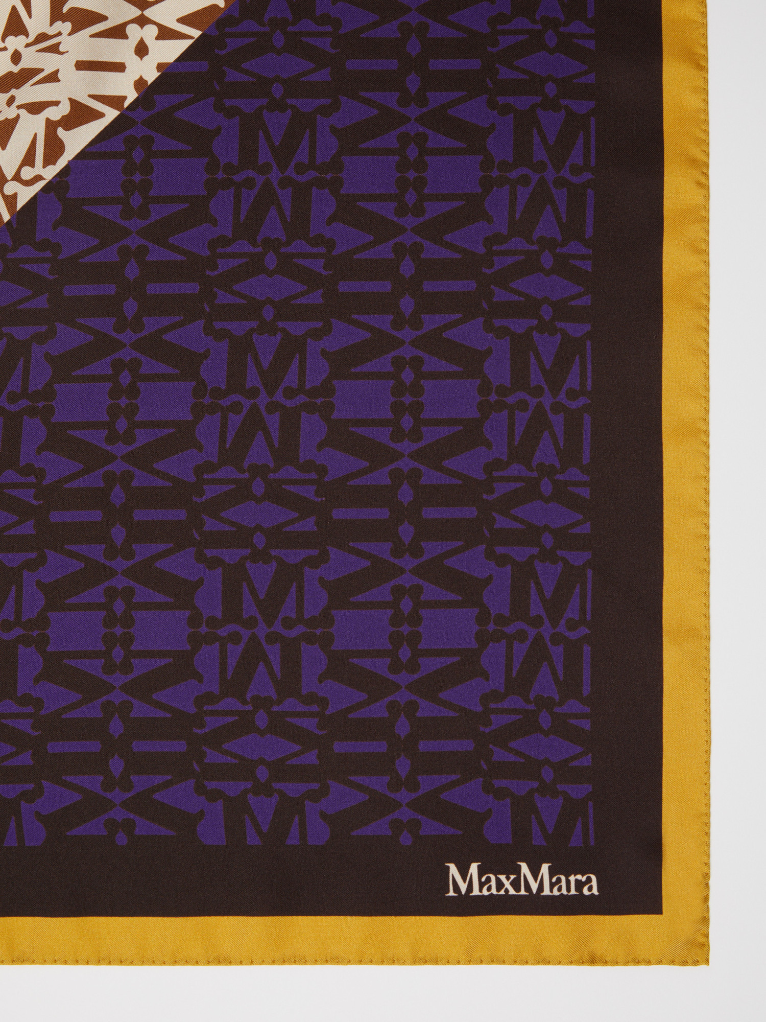 Max Mara Printed Silk Scarf In Black