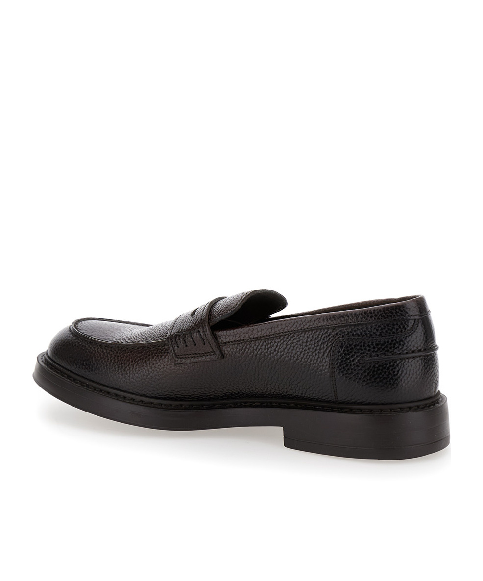 Doucal's Penny-slot Loafers In Black