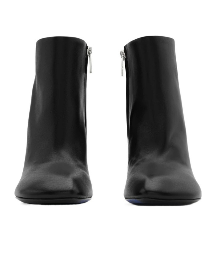 Burberry Baby 85 Leather Ankle Boots In Black