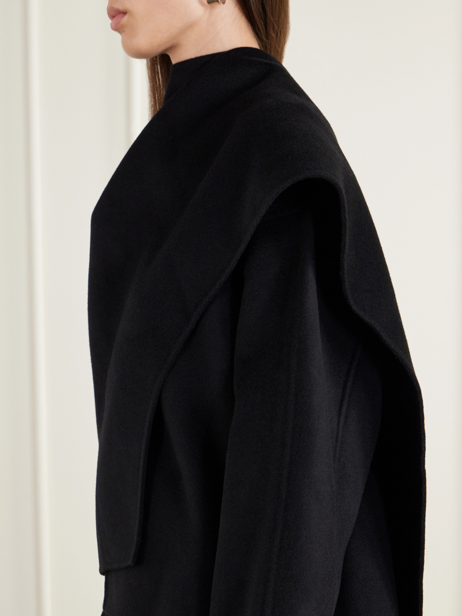 Arch4 Cape-effect Jacket In Black