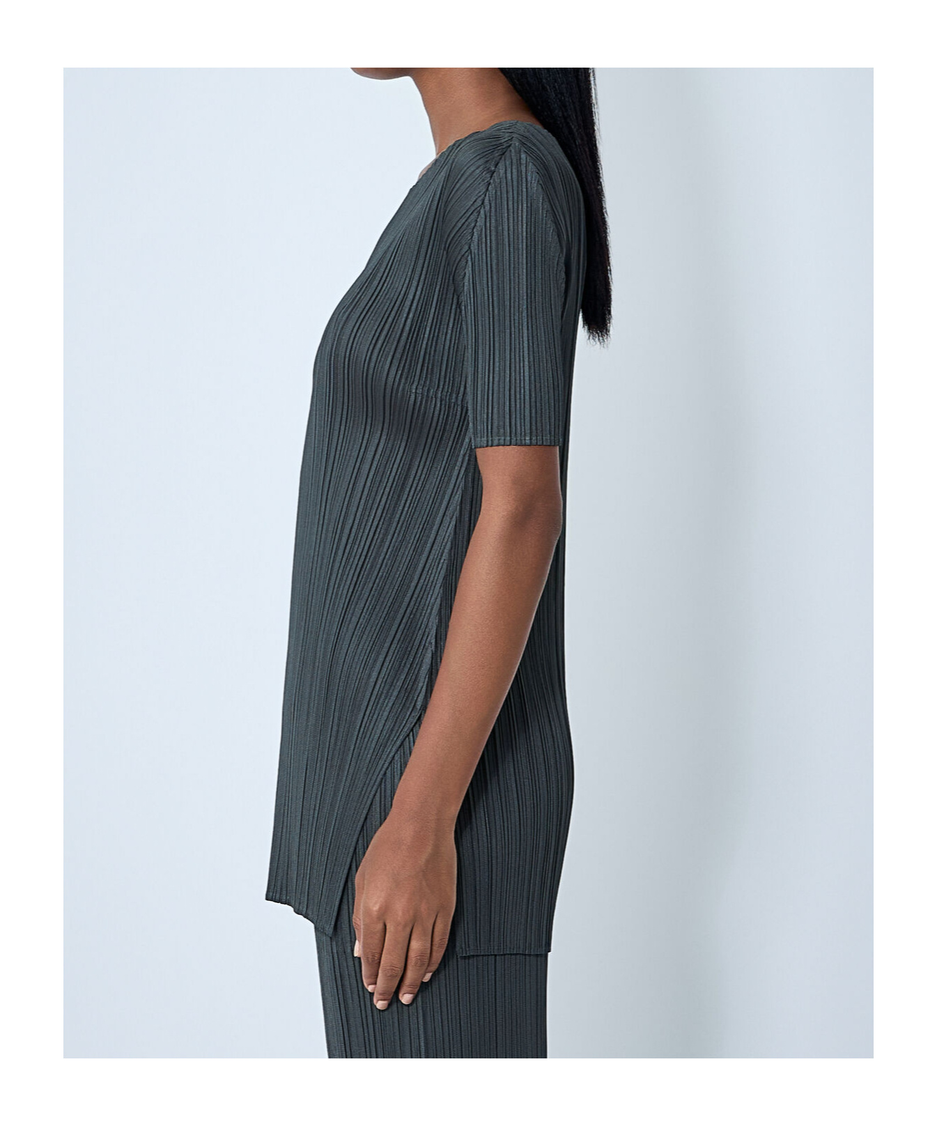 Issey Miyake Monthly Colors : June In Green