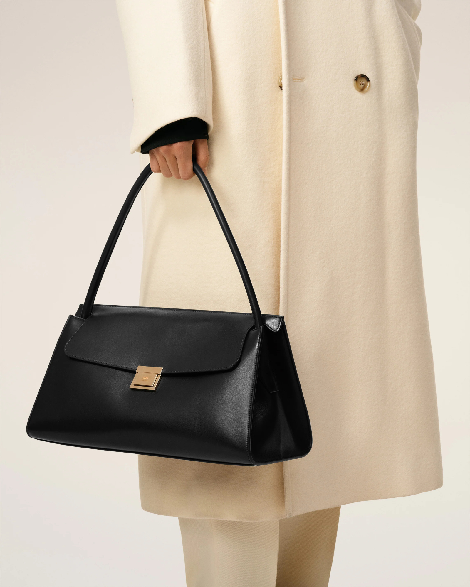 Ami Alexandre Mattiussi Flap Shoulder Bag In Black