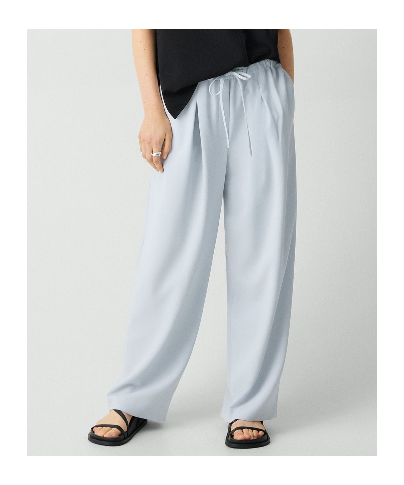 Theory Pleated Crepe Trousers