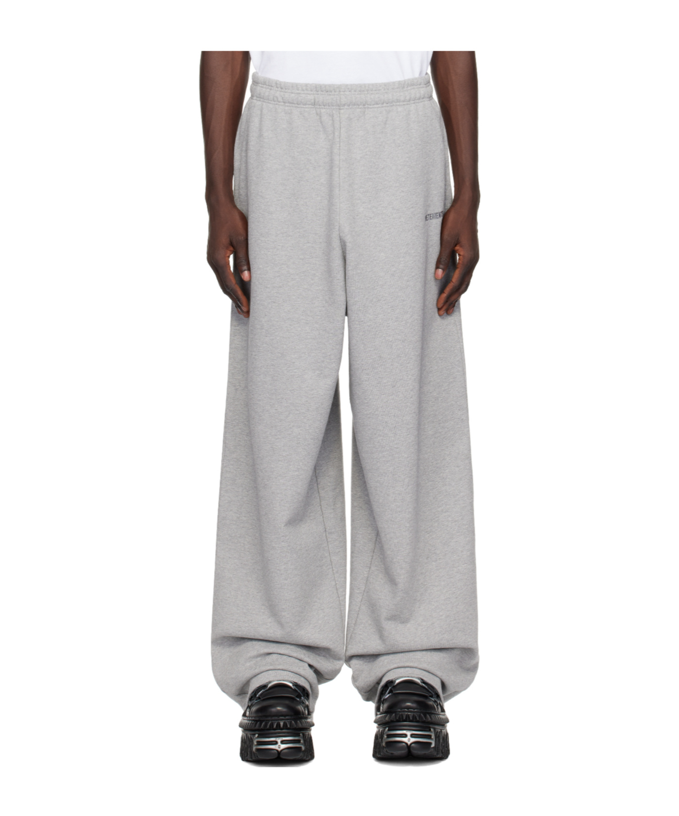 Vetements Gray Embroidered Logo Sweatpants In Gray