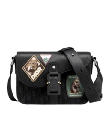 Dior Saddle Flap Shoulder Bag In Black