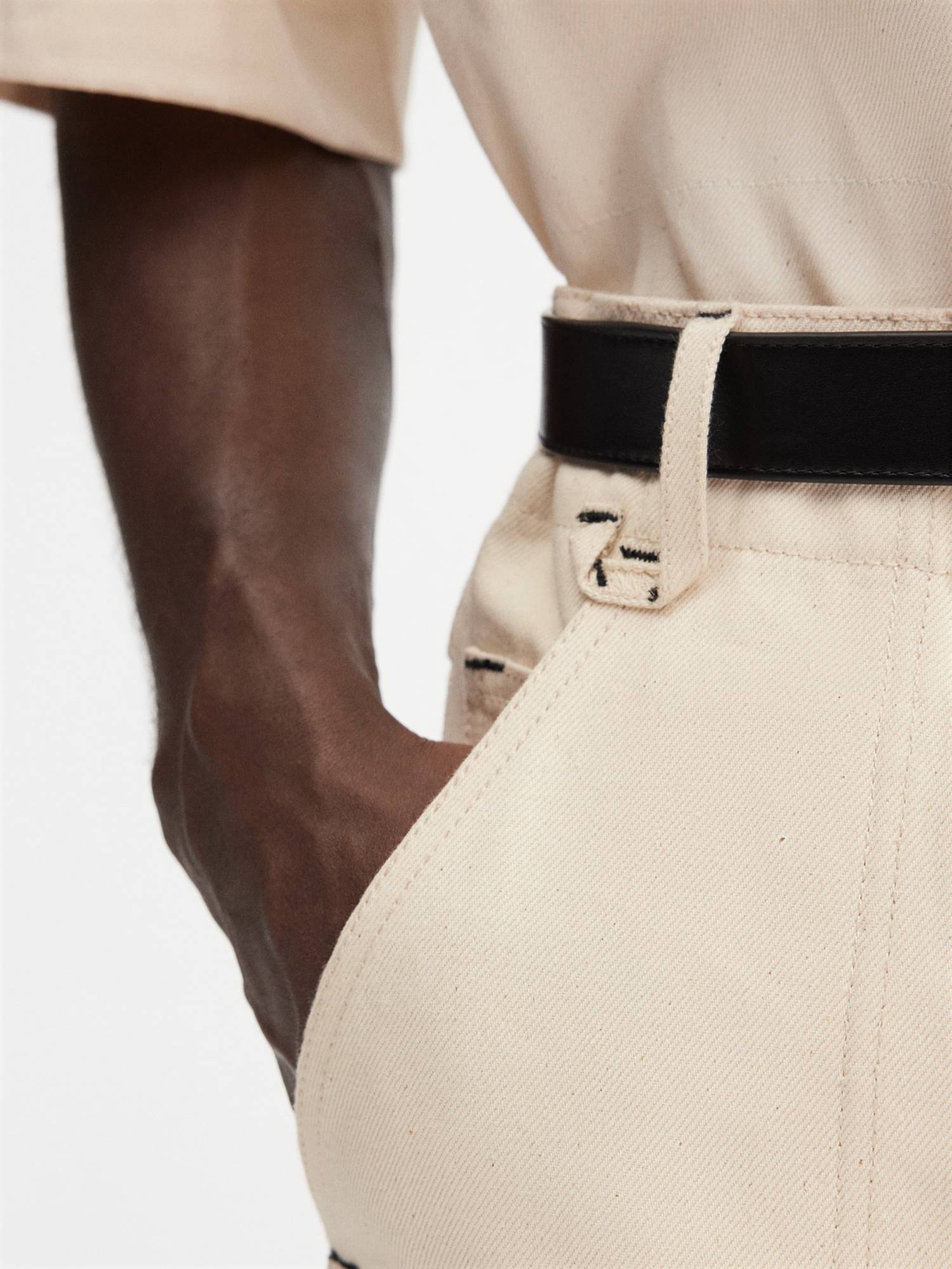 Jacquemus De Nimes Bermuda Shorts In Nude