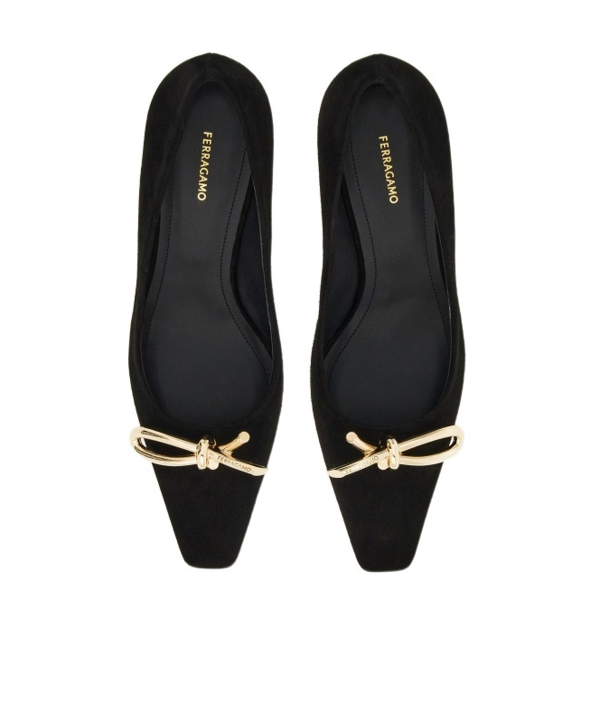 Ferragamo With Heel In Black
