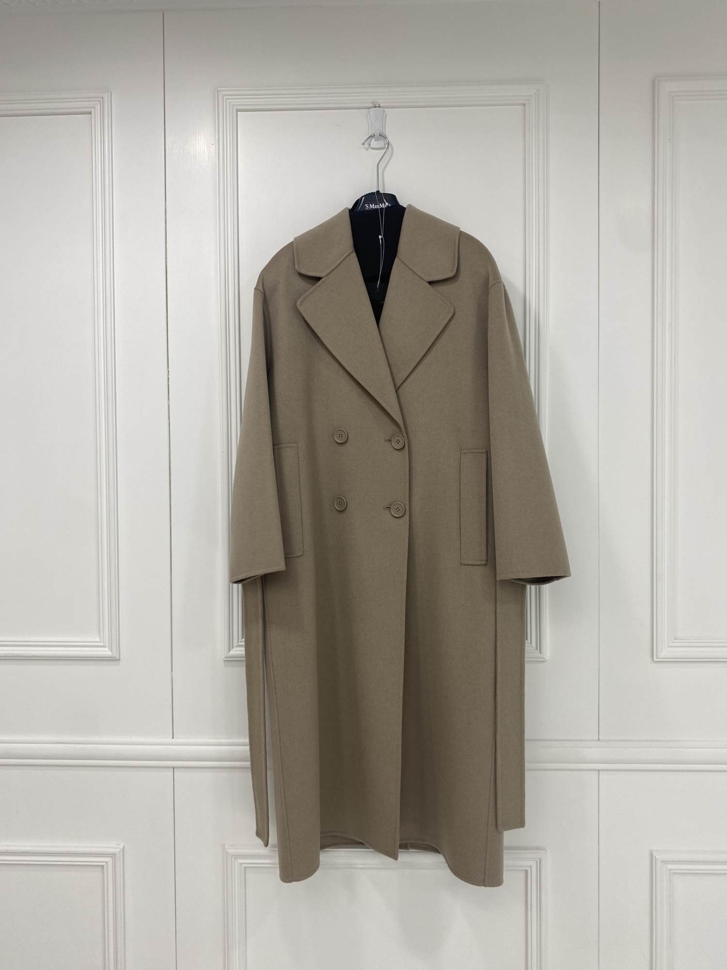 Max Mara Long Sleeve Coat In Green