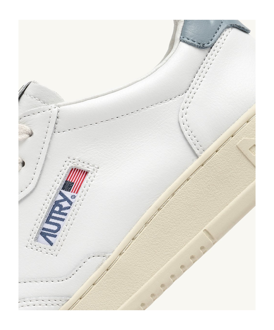 Autry Round Head Low-cut Casual Shoes In White