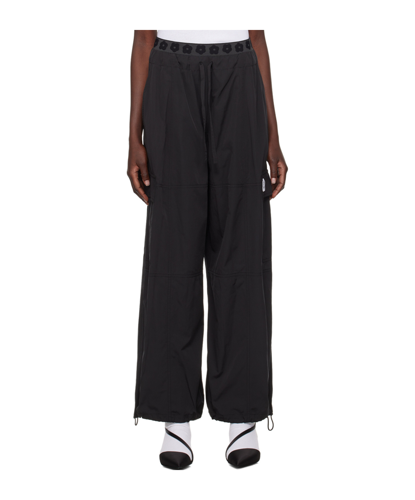 Kenzo Boke Flower 2.0 Black Pants With Flowers Embellishmed Waist And Logo Patch On The Pocket In Cotton B In Black