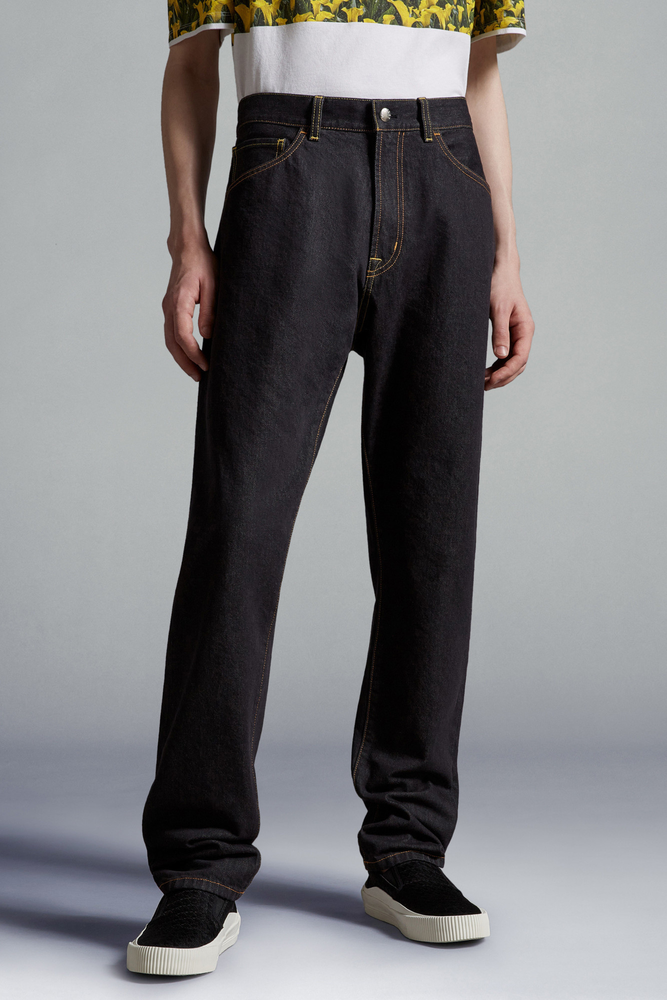 Moncler Genius Loose Fit Jeans In Black
