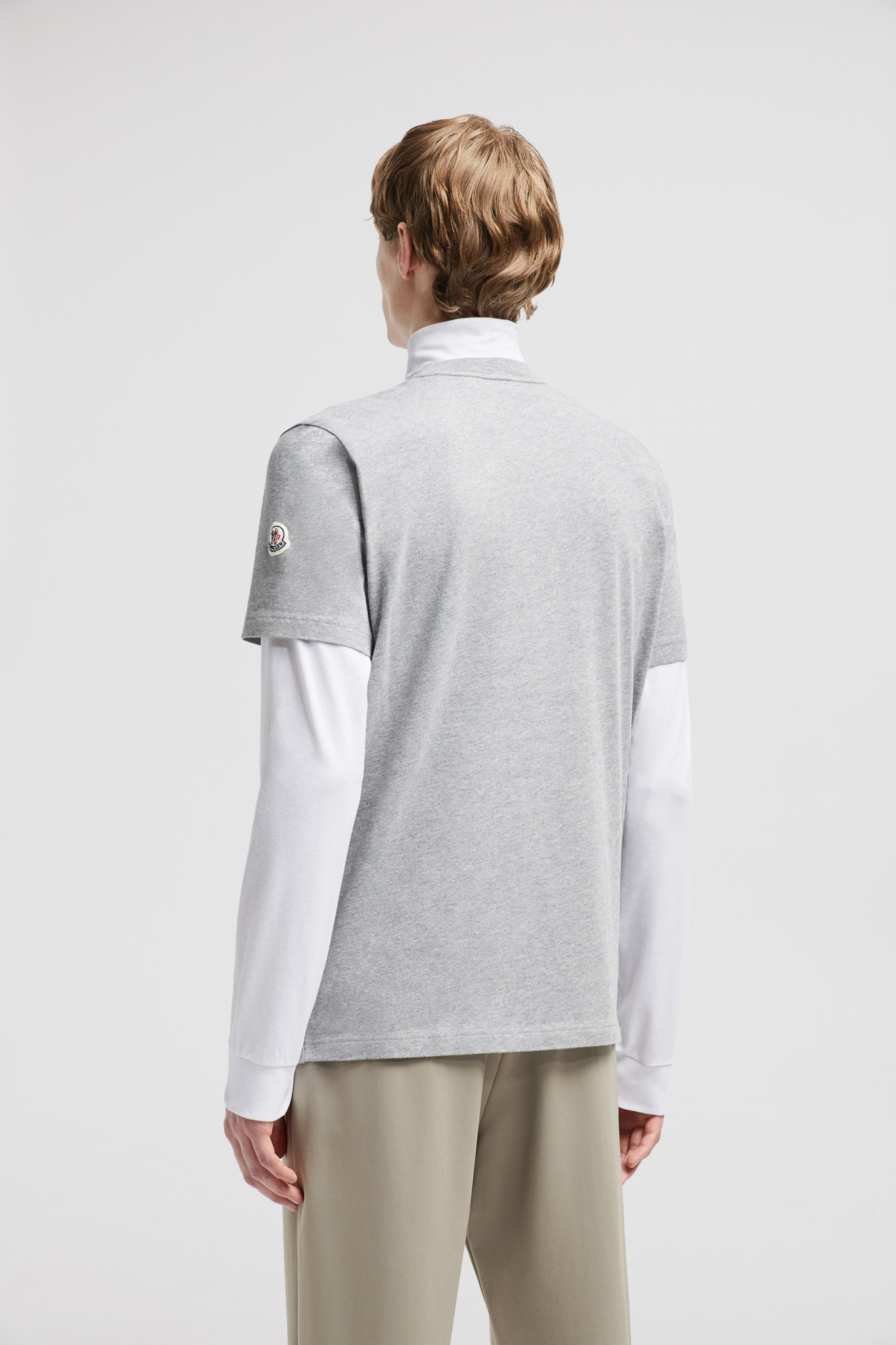 Moncler Logo Print Short-sleeved T-shirt In Gray