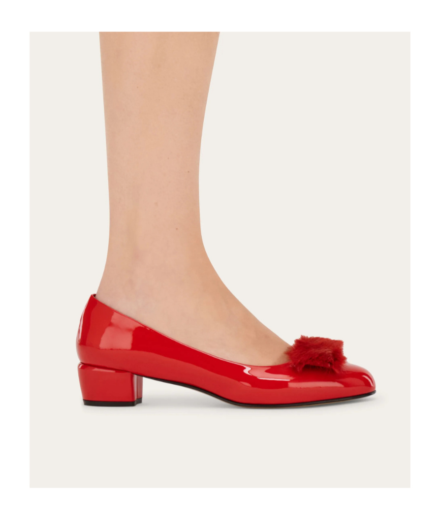 Ferragamo Vara Chunky Heels In Red