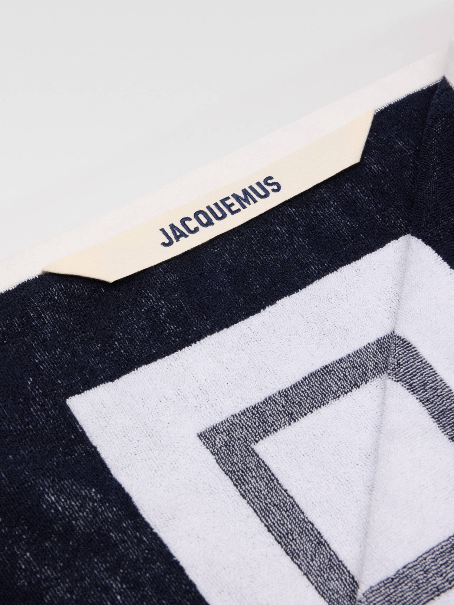 Shop Jacquemus The Croisière Beach Towel In Black