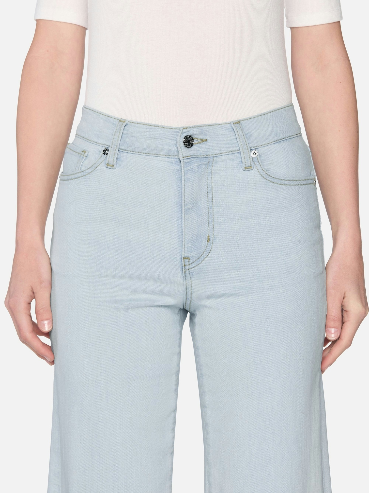 Frame Le Slim Jeans In Black