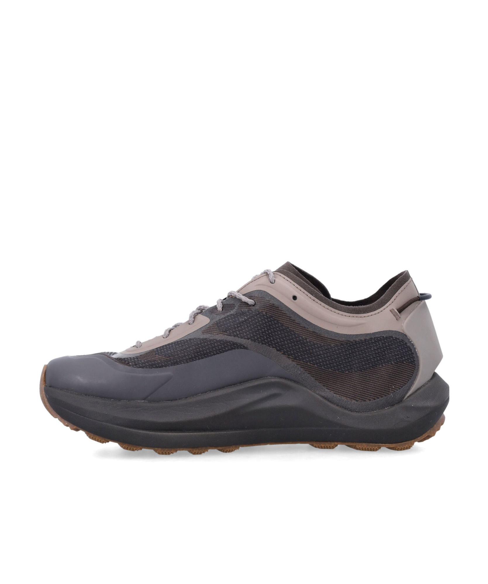 Roa Laced Sneakers In Black