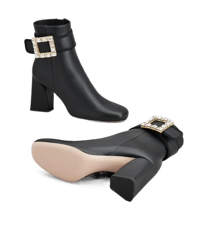 Roger Vivier Très Vivier Booties In Leather In Black