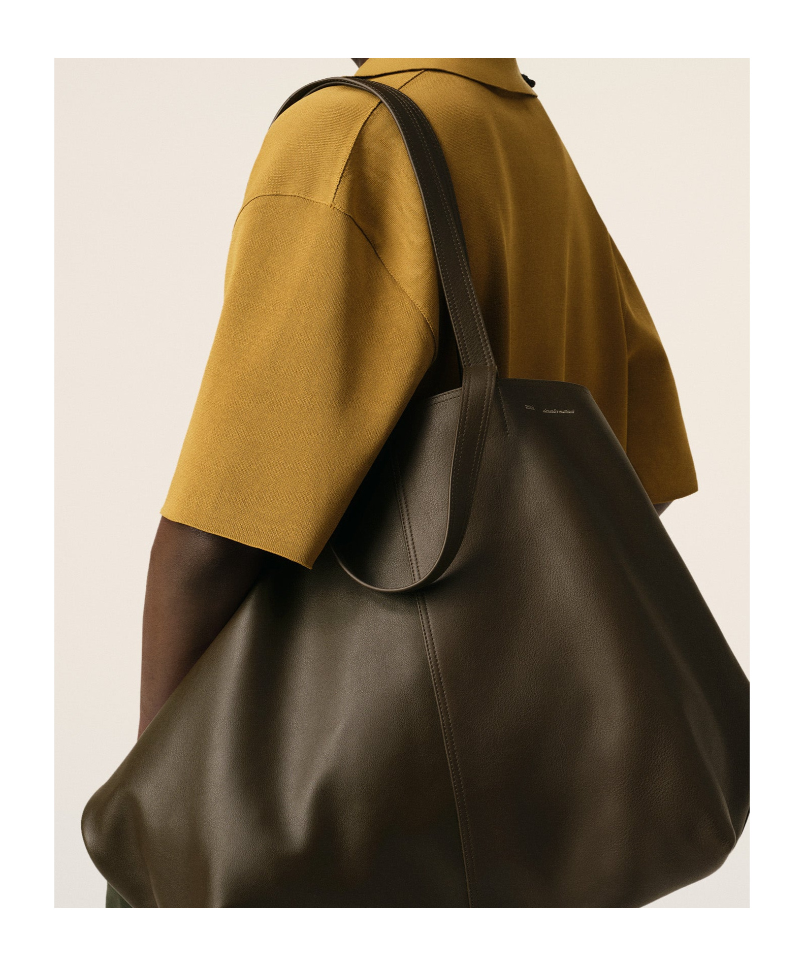 Ami Alexandre Mattiussi Medium One-shoulder Handbag In Green
