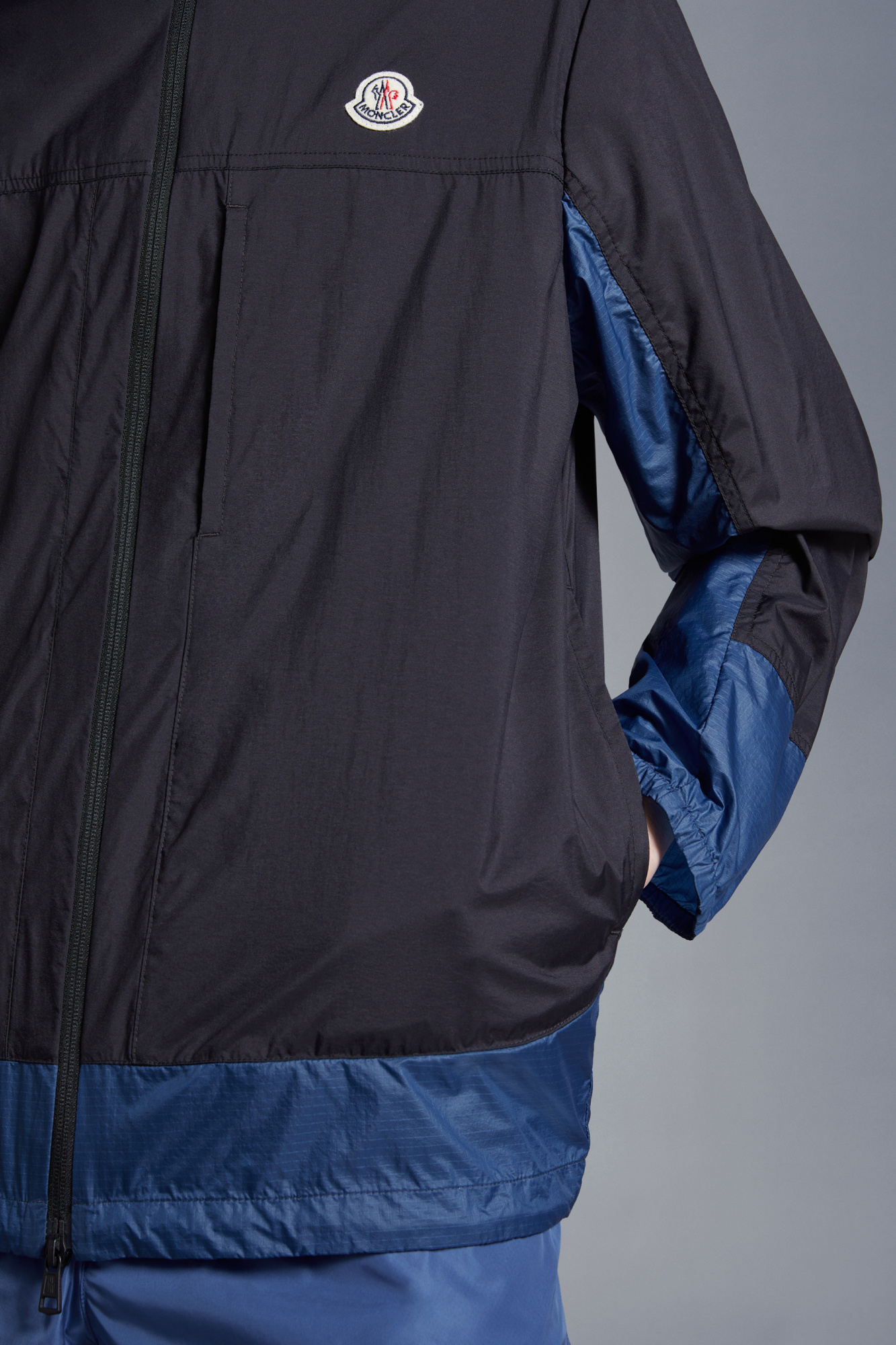 Moncler Long-sleeved Casual Jacket In Black