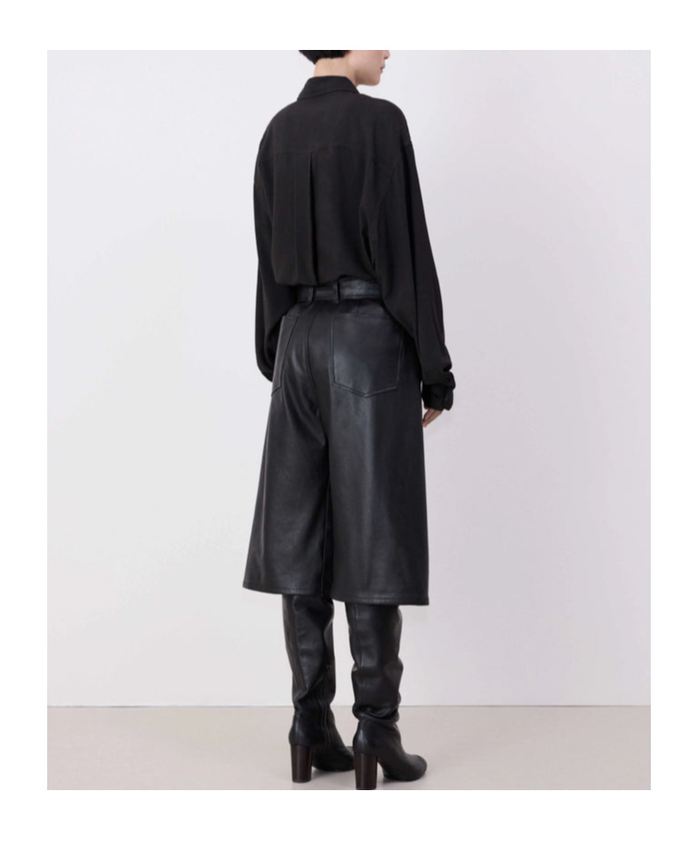 Lemaire Leather Shorts In Black