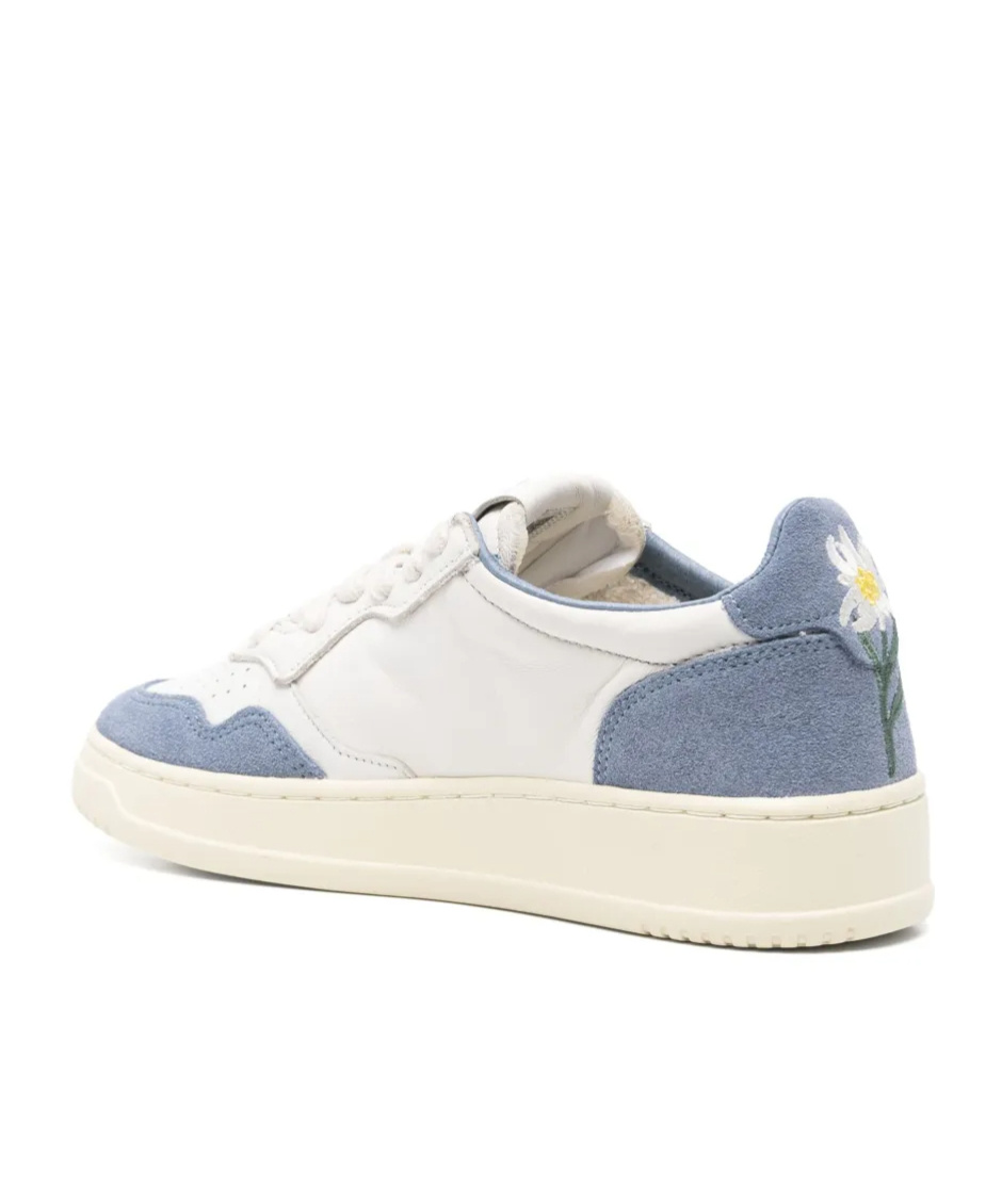 Autry 'medalist' White Low Top Sneakers With Logo Detail