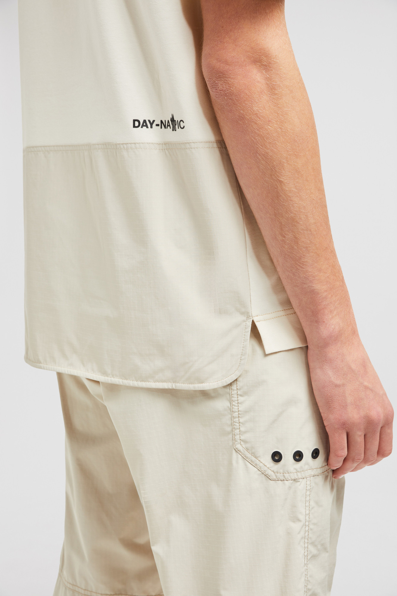 Moncler Item O-neck Short-sleeved T-shirt In White