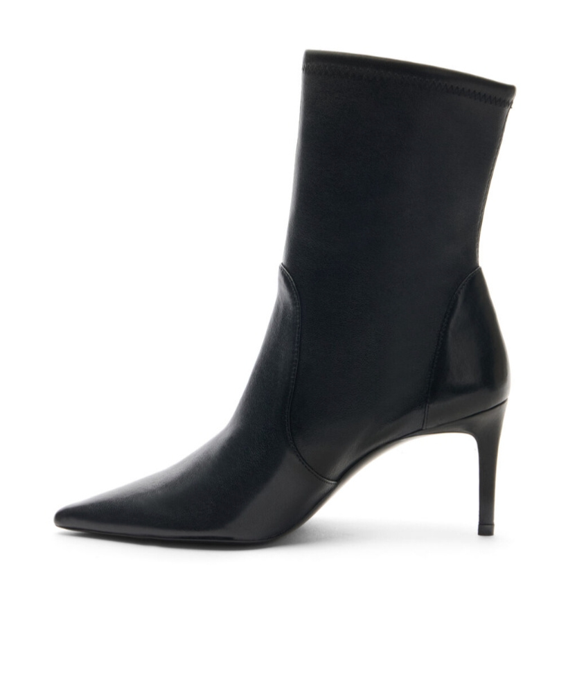 STUART WEITZMAN POINTED SHORT BOOTS