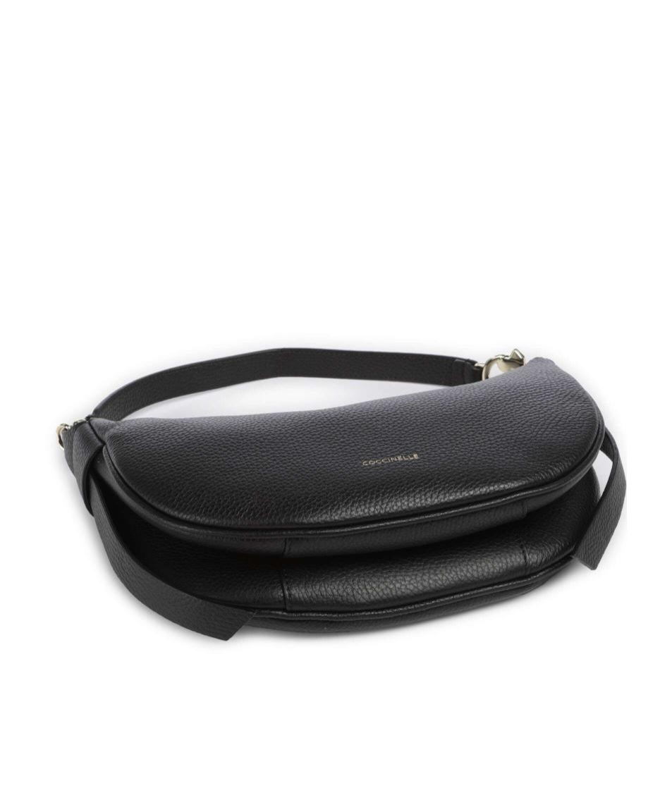 Coccinelle Zippered Shoulder Bag In Black