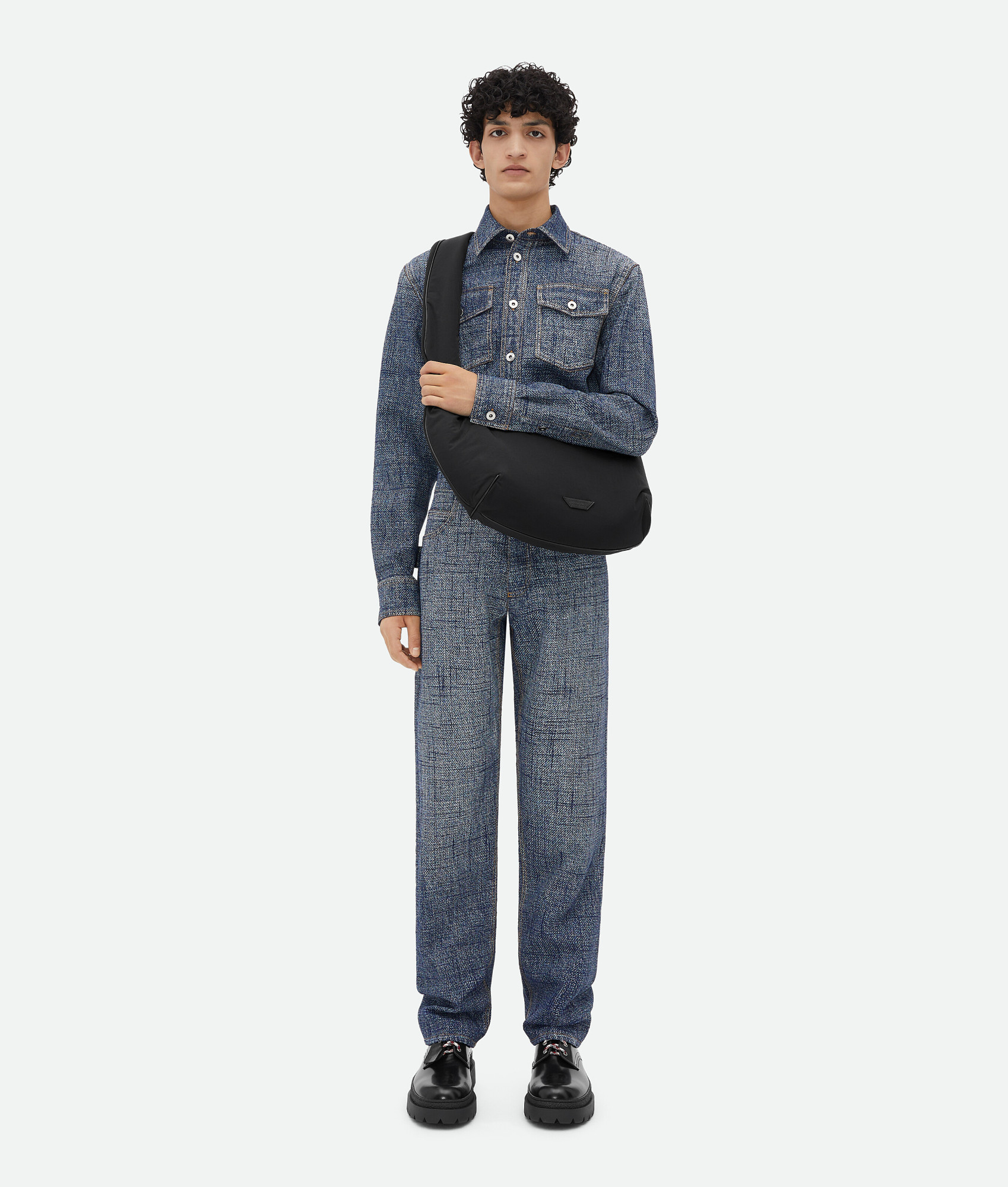 Bottega Veneta Logo-patch Taffeta Shoulder Bag In Black