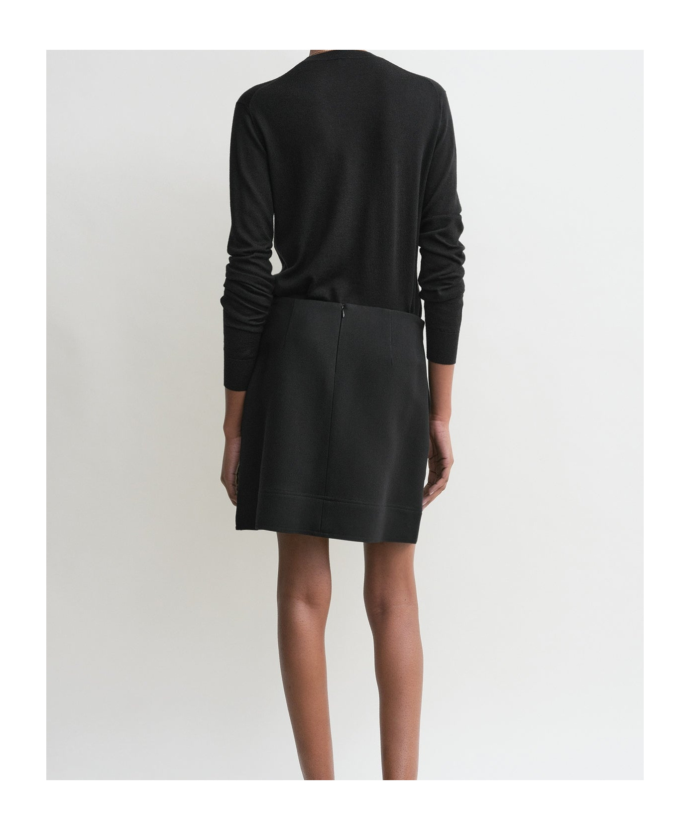 Totême Concealed Rear Zipper Skirt In Black