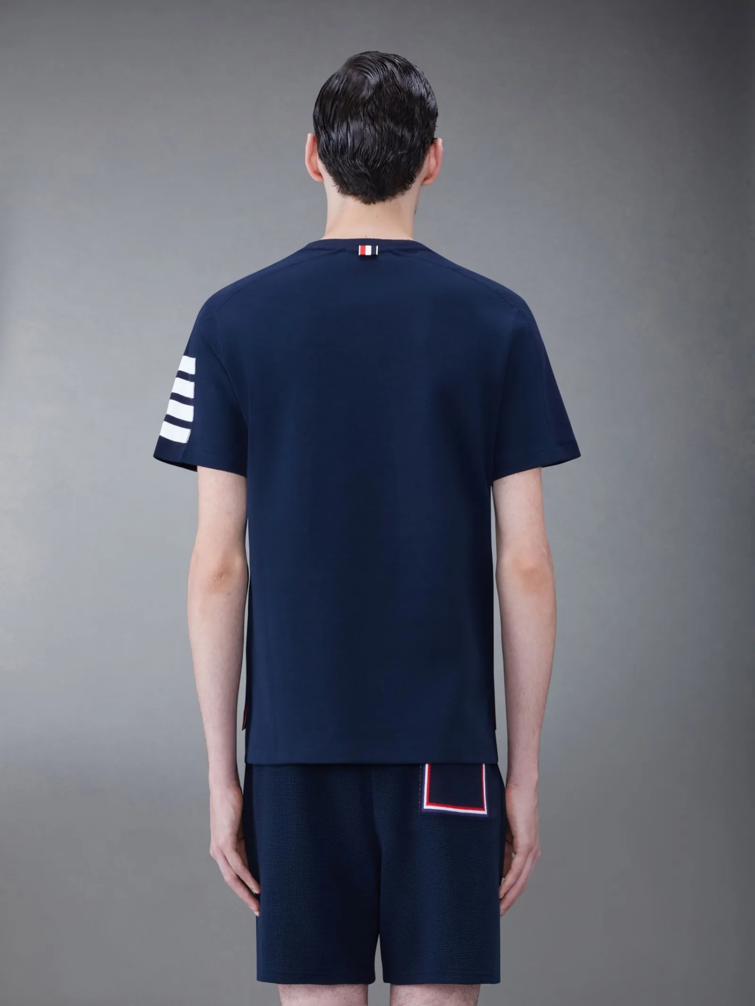 Thom Browne Short-sleeve Crew Neck T-shirt With Bold Sleeve Stripes In Black
