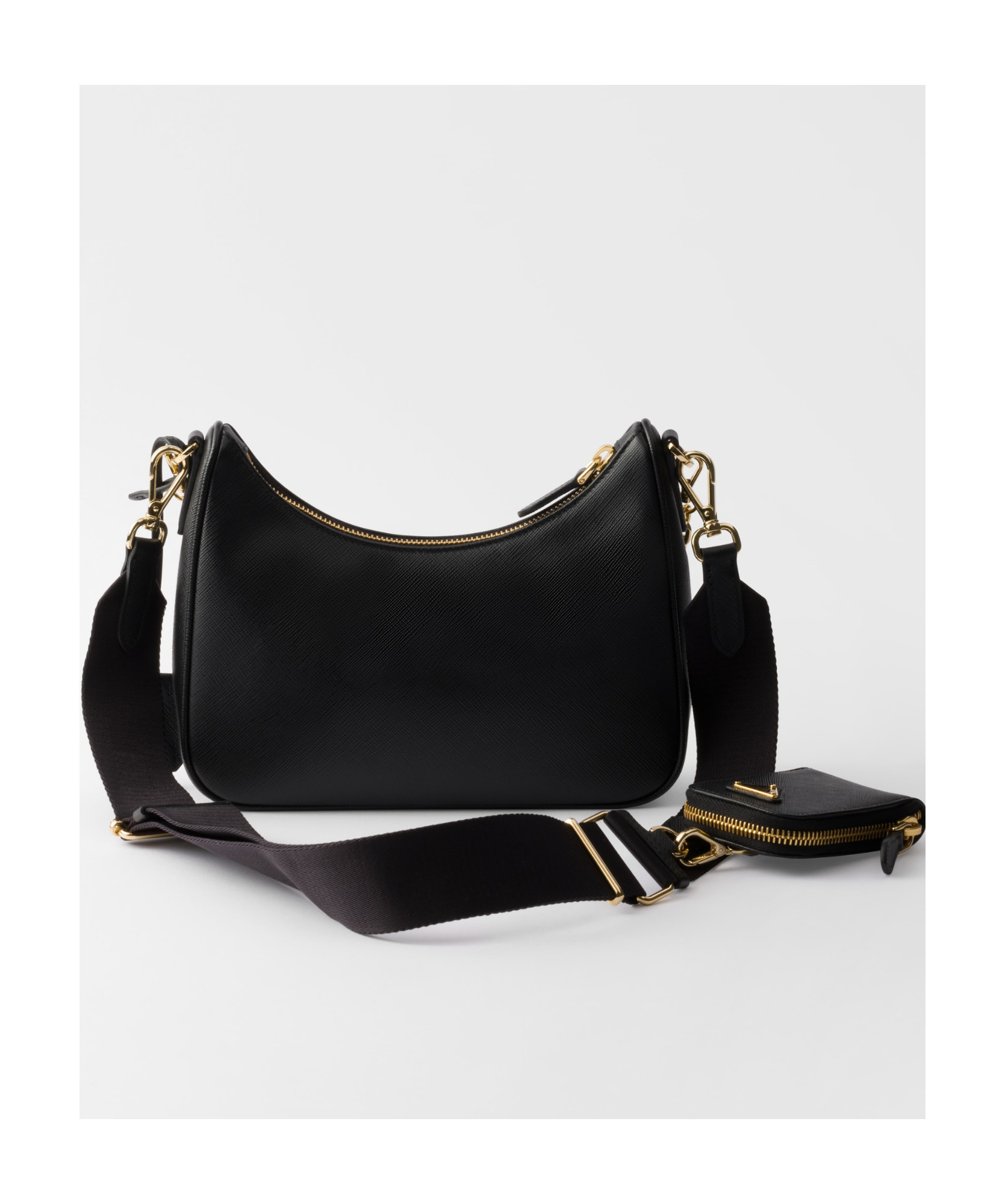 Prada Re-edition 2005 Saffiano Leather Shoulder Bag In Black