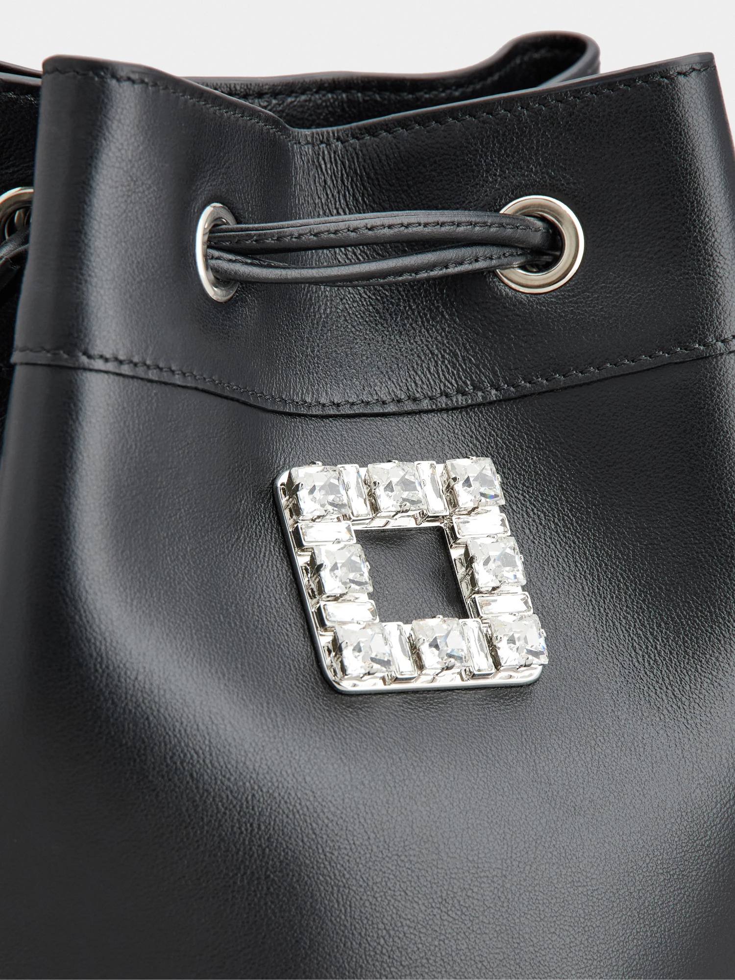 Roger Vivier Black Trs Vivier Bucket Bag In Black