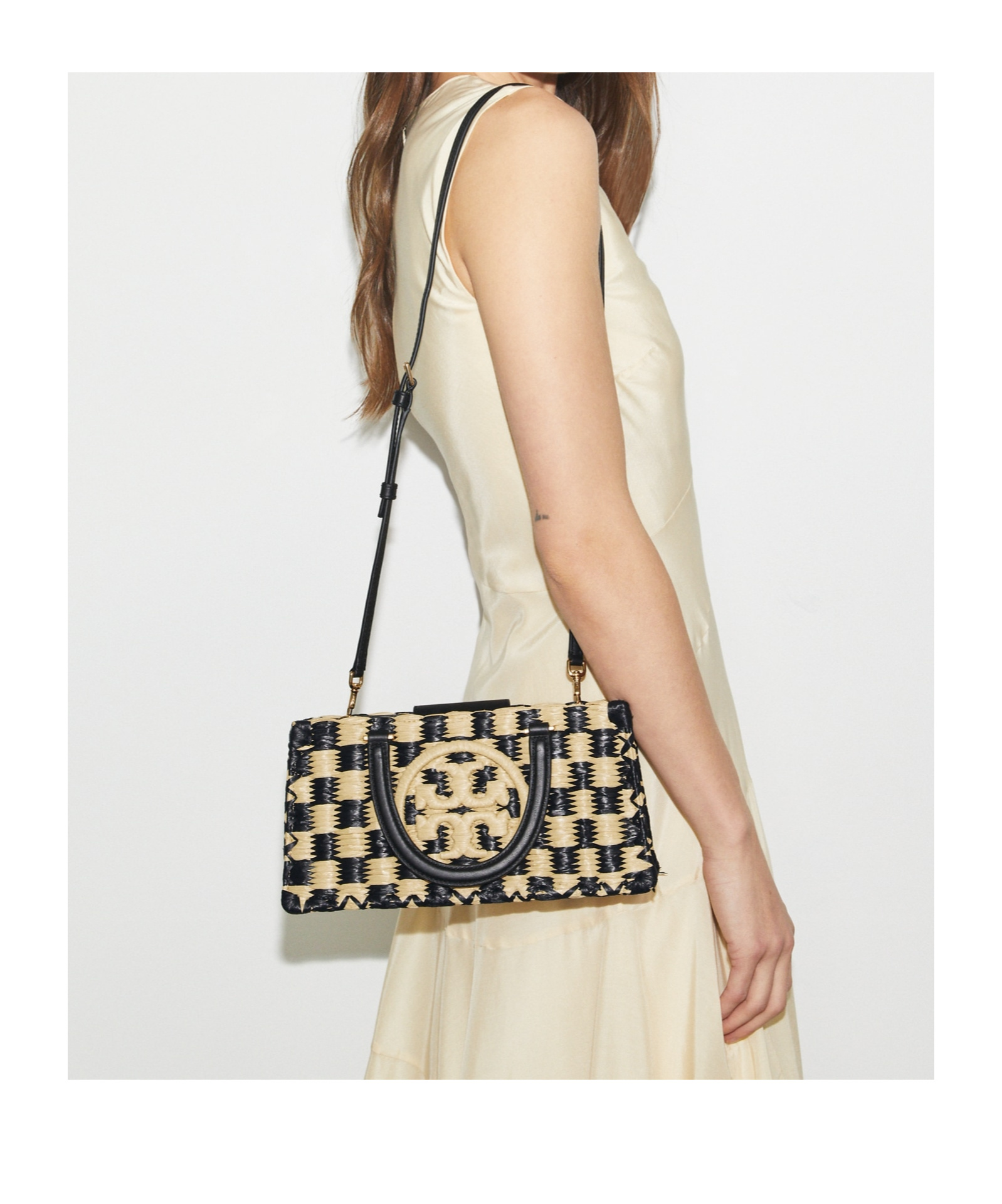 Tory Burch Ella Hand-crocheted East-west Tote In Black/natural