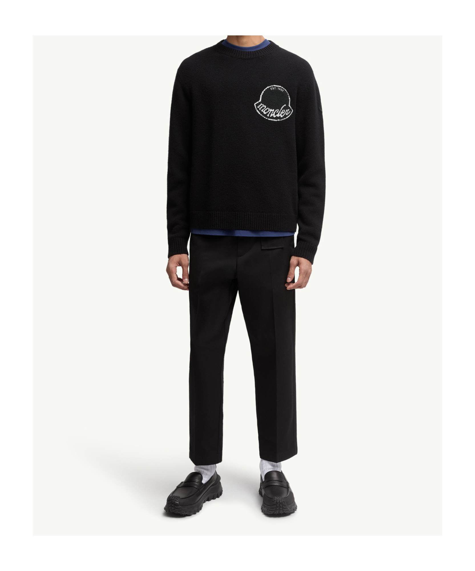 Moncler Wool Logo Sweater With Ribbed Crew Neck In Black