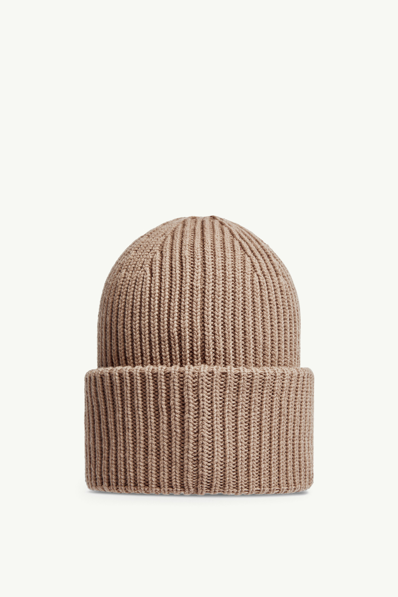 Moncler Ribbed Logo-patch Beanie Hat In Brown