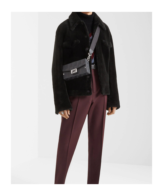 Fendi Baguette Soft Trunk Messenger Bag In Black