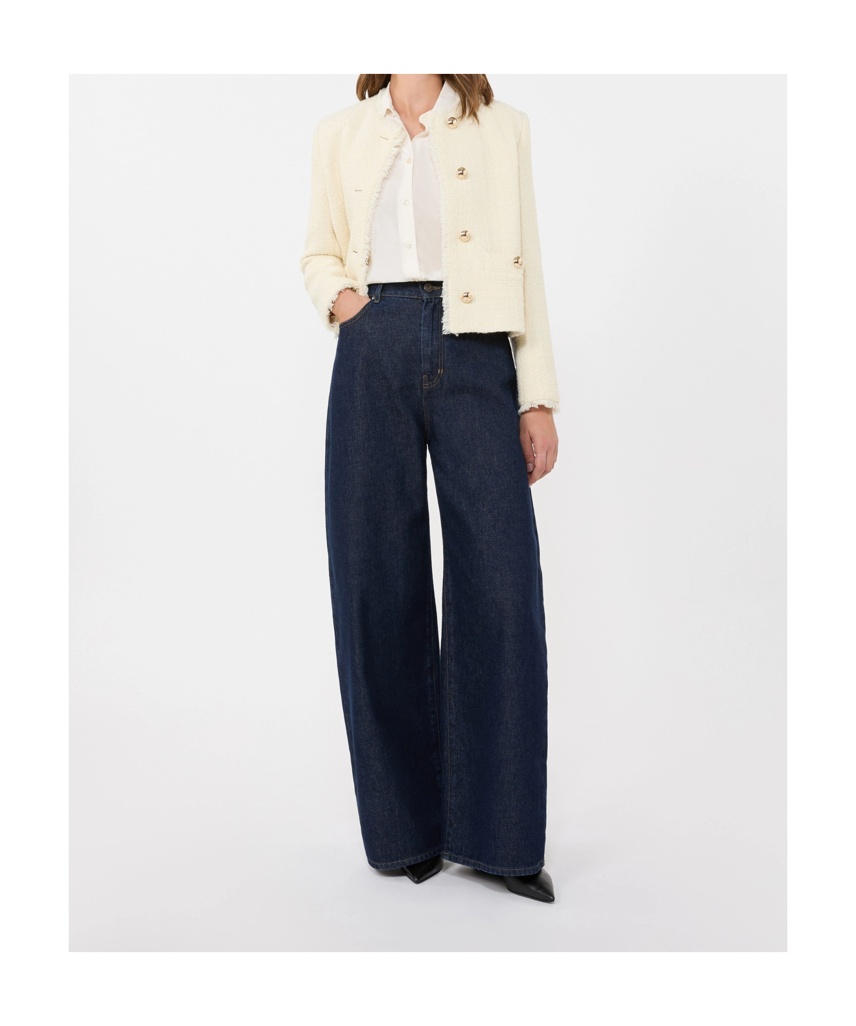 Weekend Max Mara Front-pocket Buttoned Cardigan In White