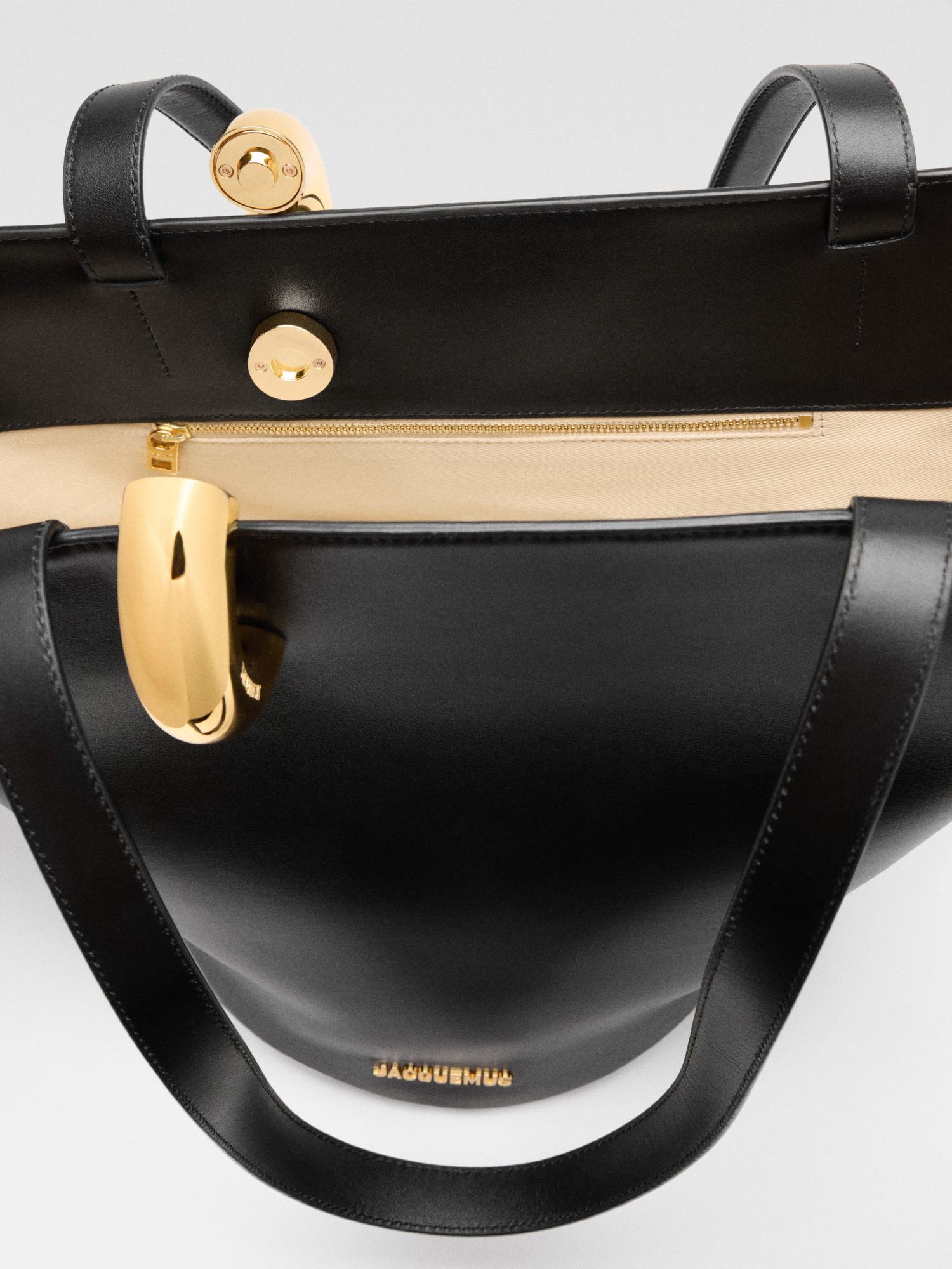 Jacquemus Asymmetrical Shoulder Bag In Black