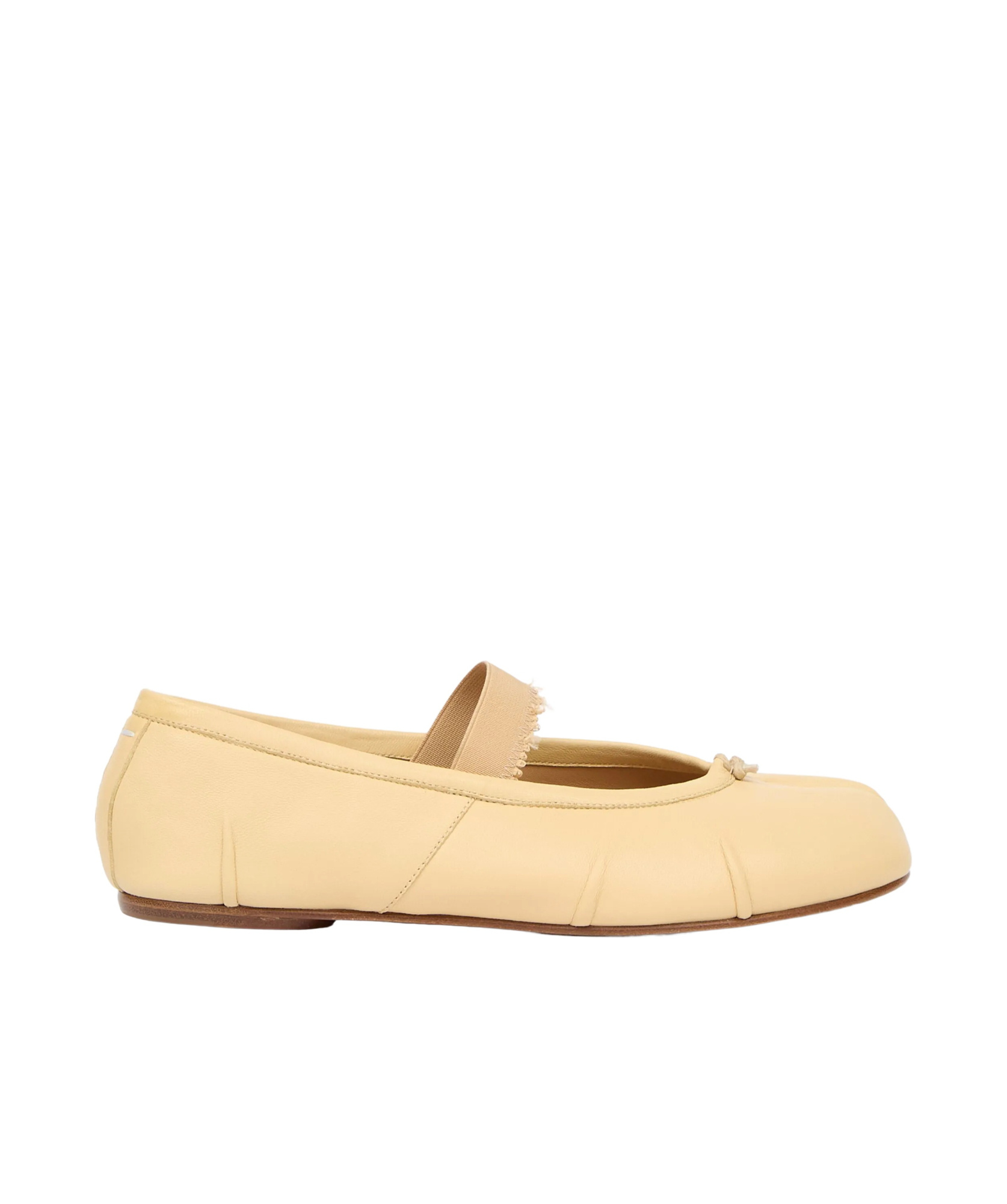 Maison Margiela Nude Leather Tabi Flats In Nude