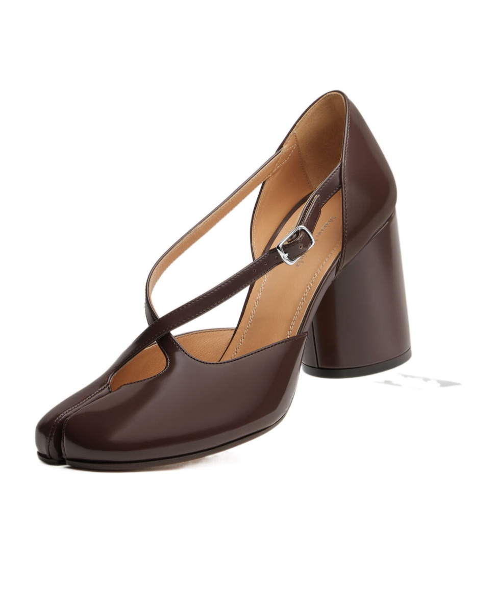 Maison Margiela Chocolate Leather Tabi Pumps With Crisscross Strap Detail In Brown