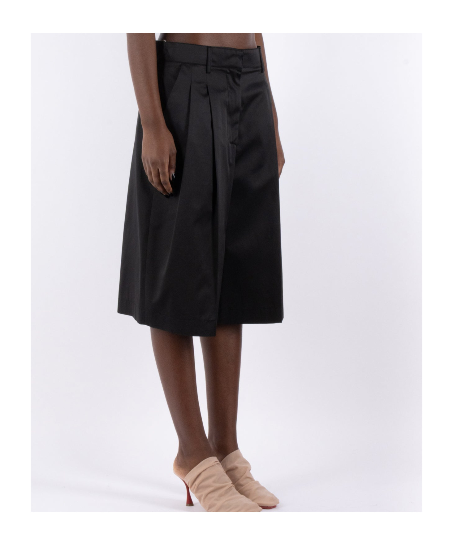 Marni Shorts Inco Tone In Black