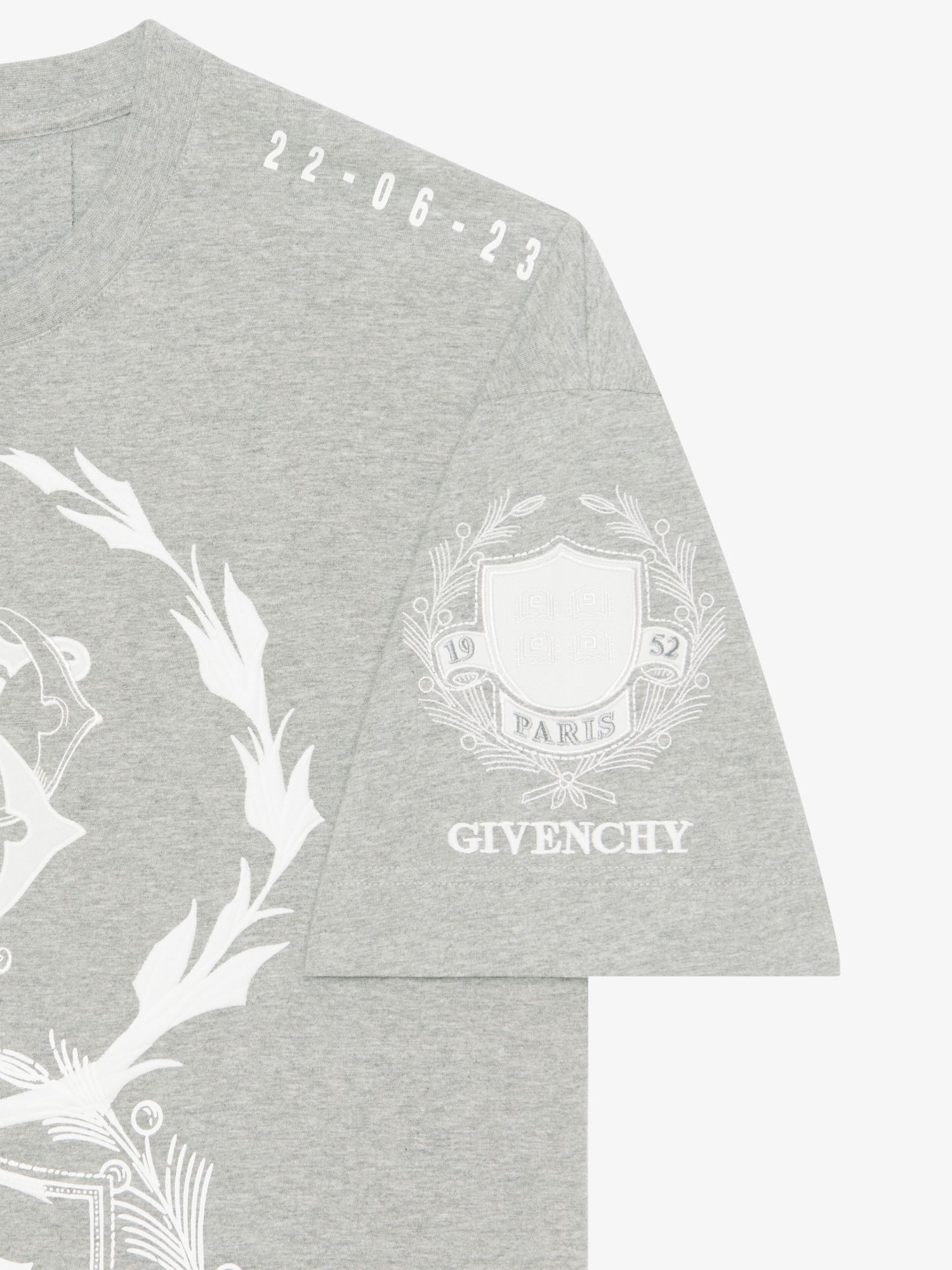 Givenchy Crest T-shirt In Cotton In Gray